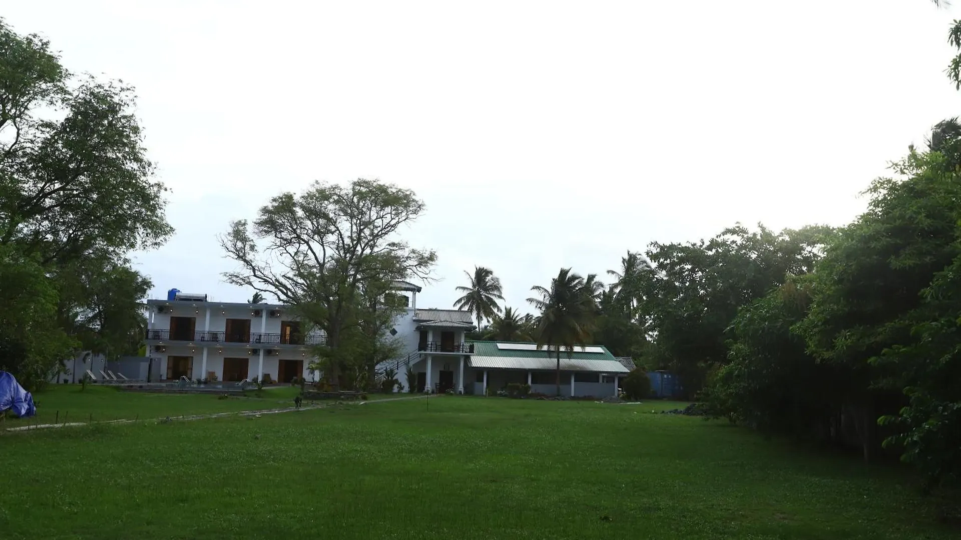 Villa La Vie Lagoon Negombo 0*,
